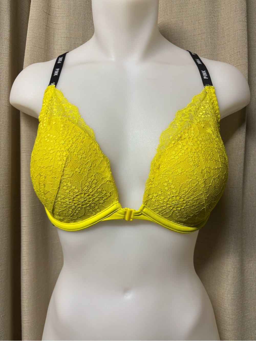 PINK Victoria's Secret Yellow Lace Front-Close Push-Up Bra